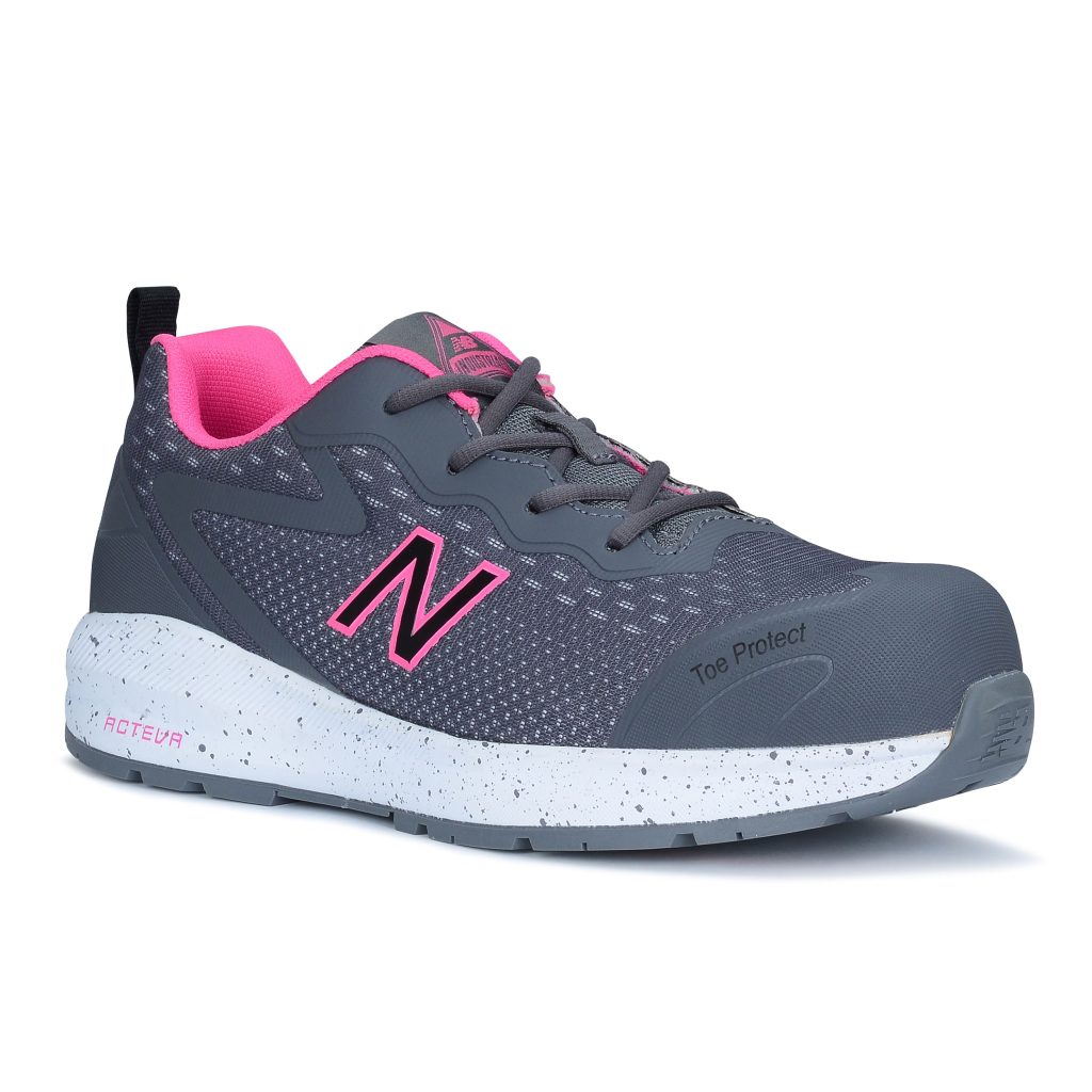 Chaussures de sécurité légères Logic femme S1 PL SRC New Balance grise vue de 3/4 face